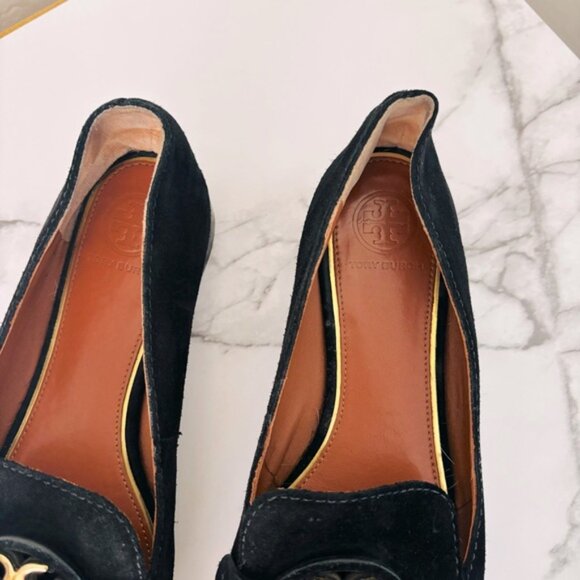 Tory Burch Black Flats with Gold Logo - Picture 3 of 8